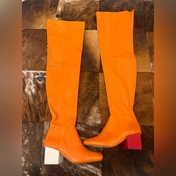 Jacquemus Shoes - New Jacquemus Les Bottes Carré Ronds Orange Leather Over the Knee Boots